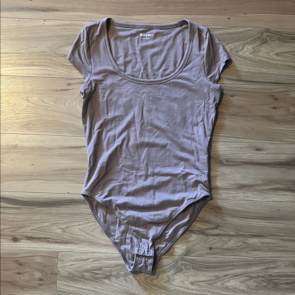 Old Navy Brow Mauve Scoop Neck Bodysuit